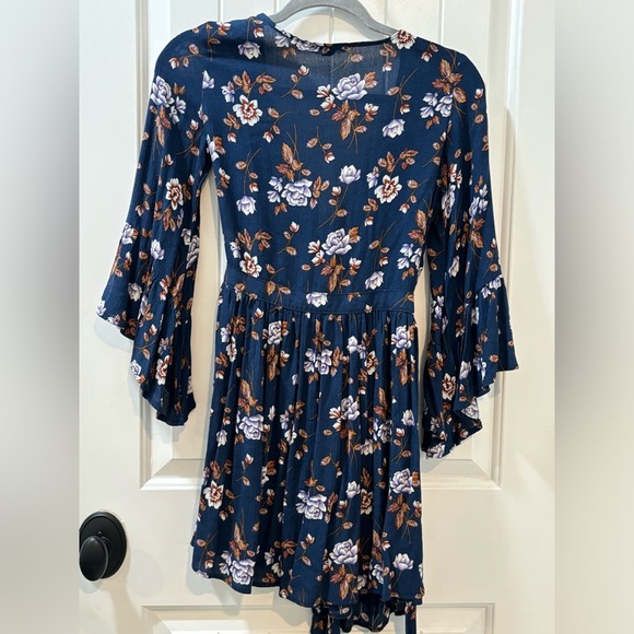 American Eagle - Bobo Wrap Dress - Picture 5 of 6